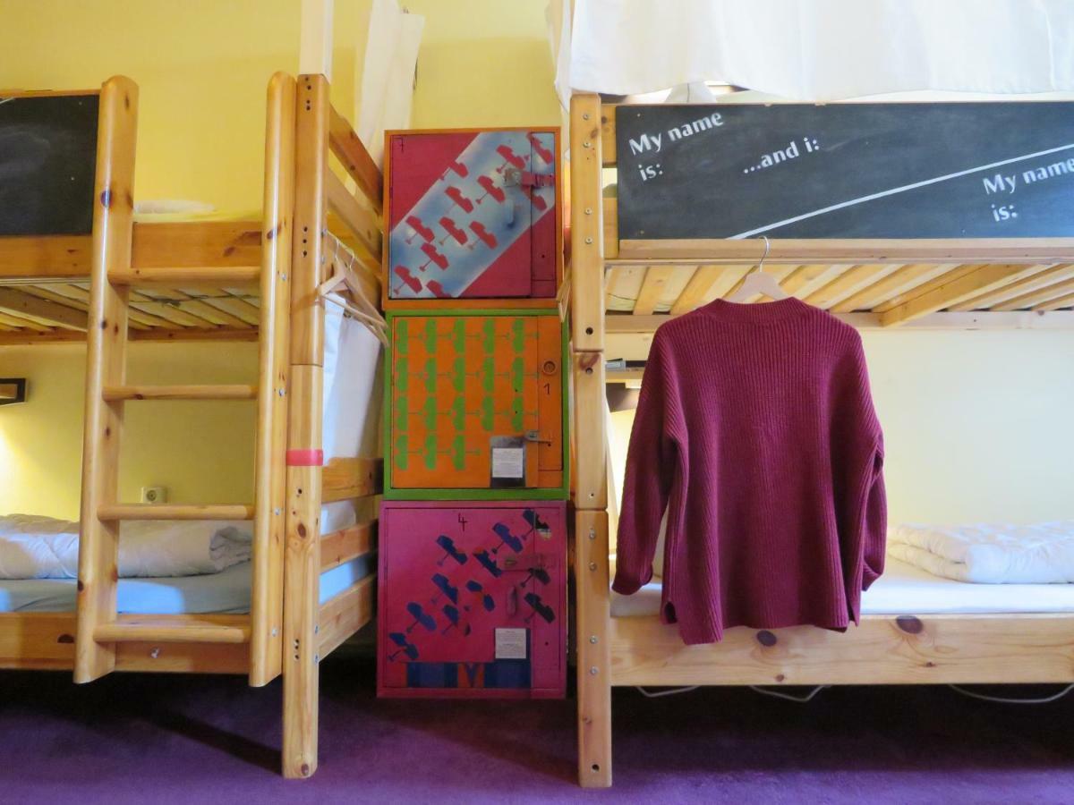 Lollis Hostel